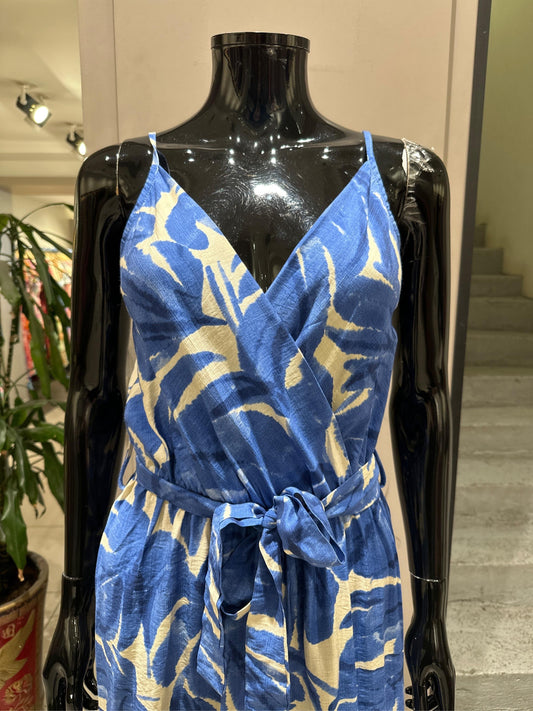 Overall royal flower