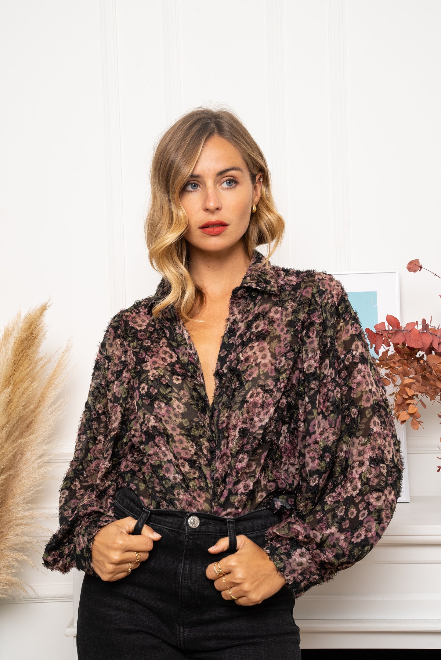 Bluse dark flowers