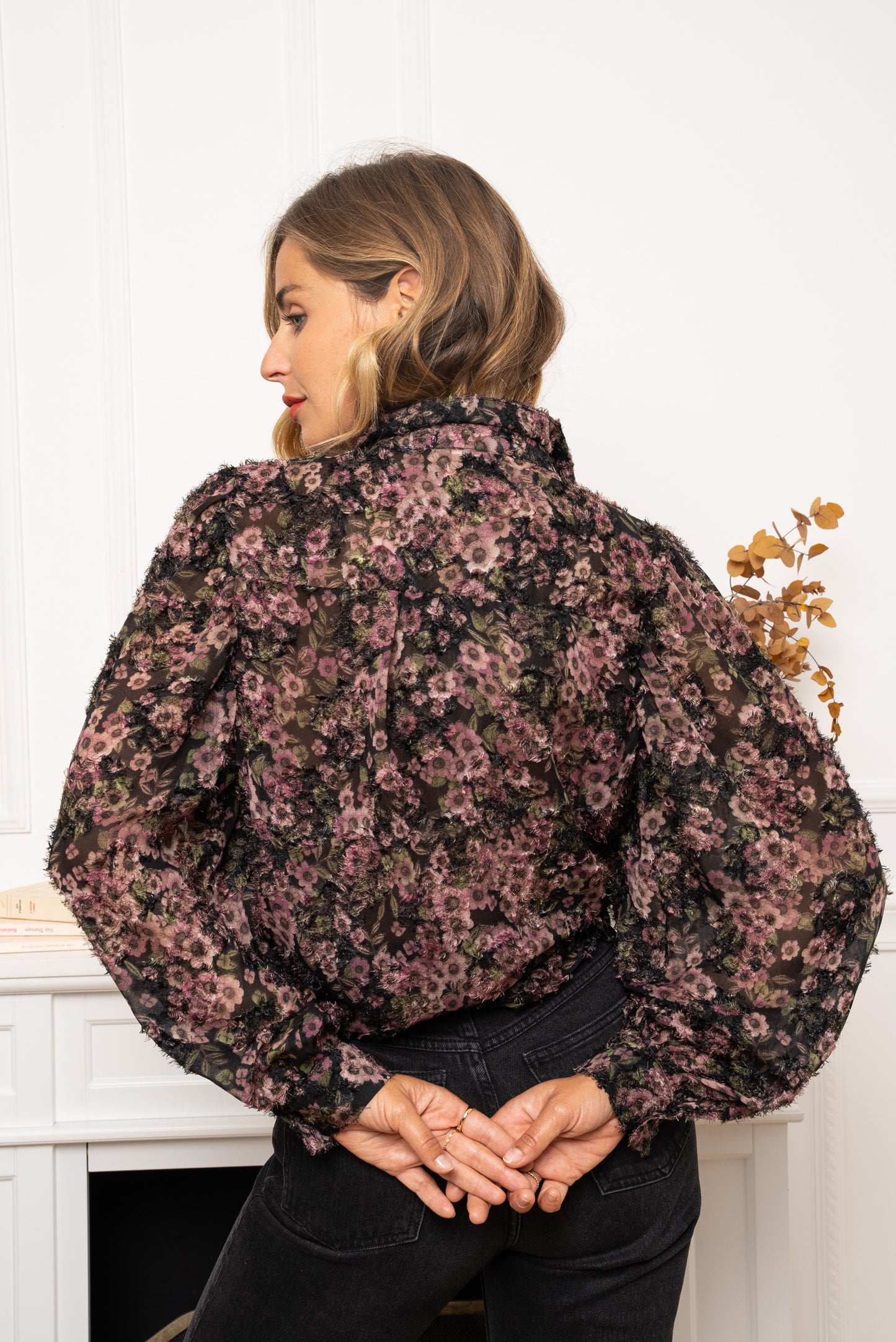 Bluse dark flowers