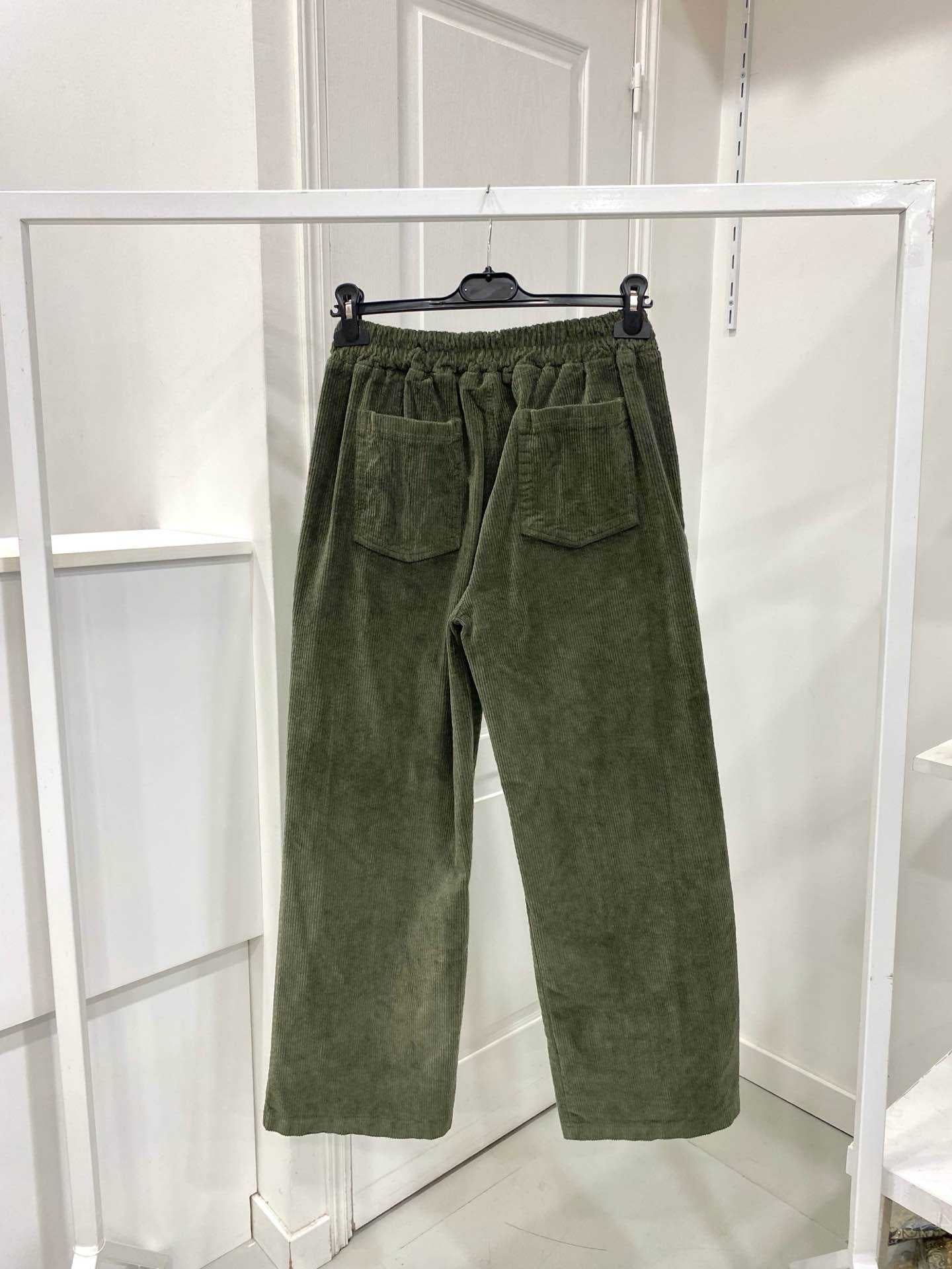Hose Corduroy Button